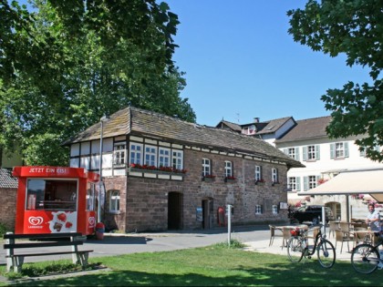照片: Altes Fährhaus
